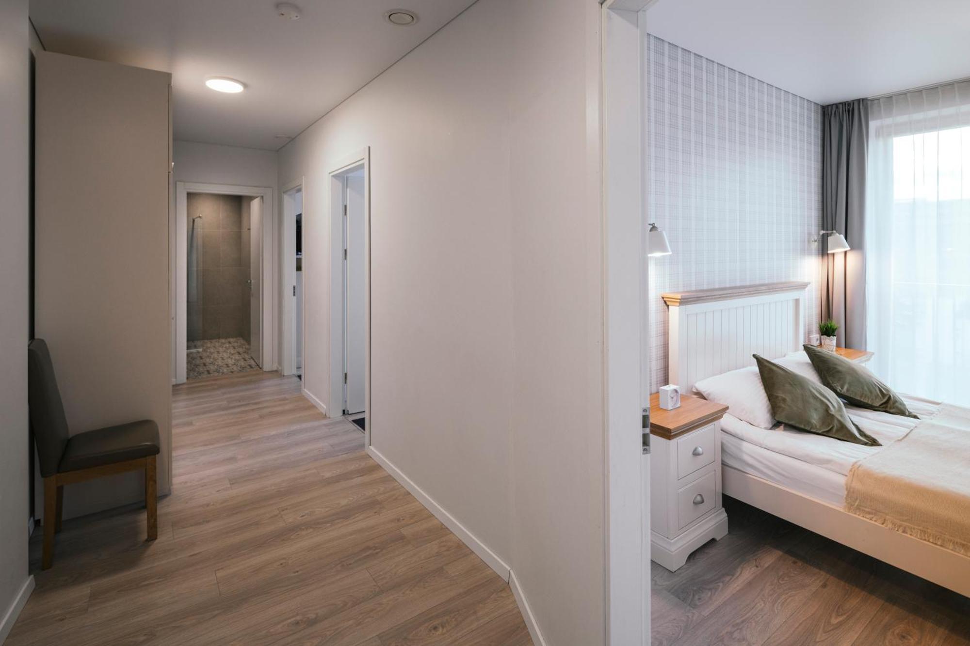 J14A I Rooms & Apartments Automated Self Check-In VNO Room photo