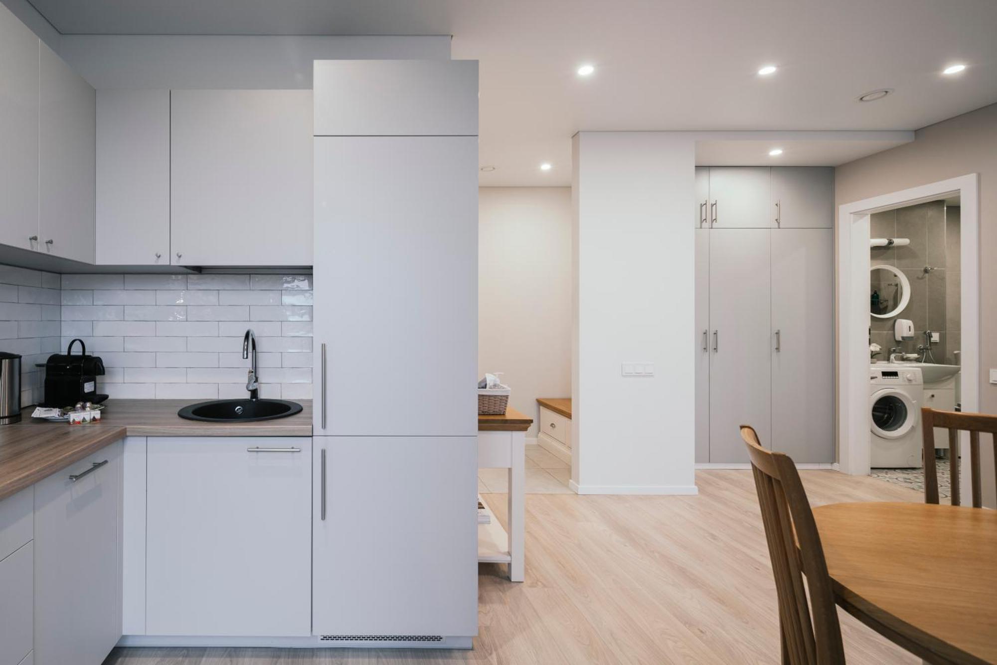 J14A I Rooms & Apartments Automated Self Check-In VNO Exterior photo
