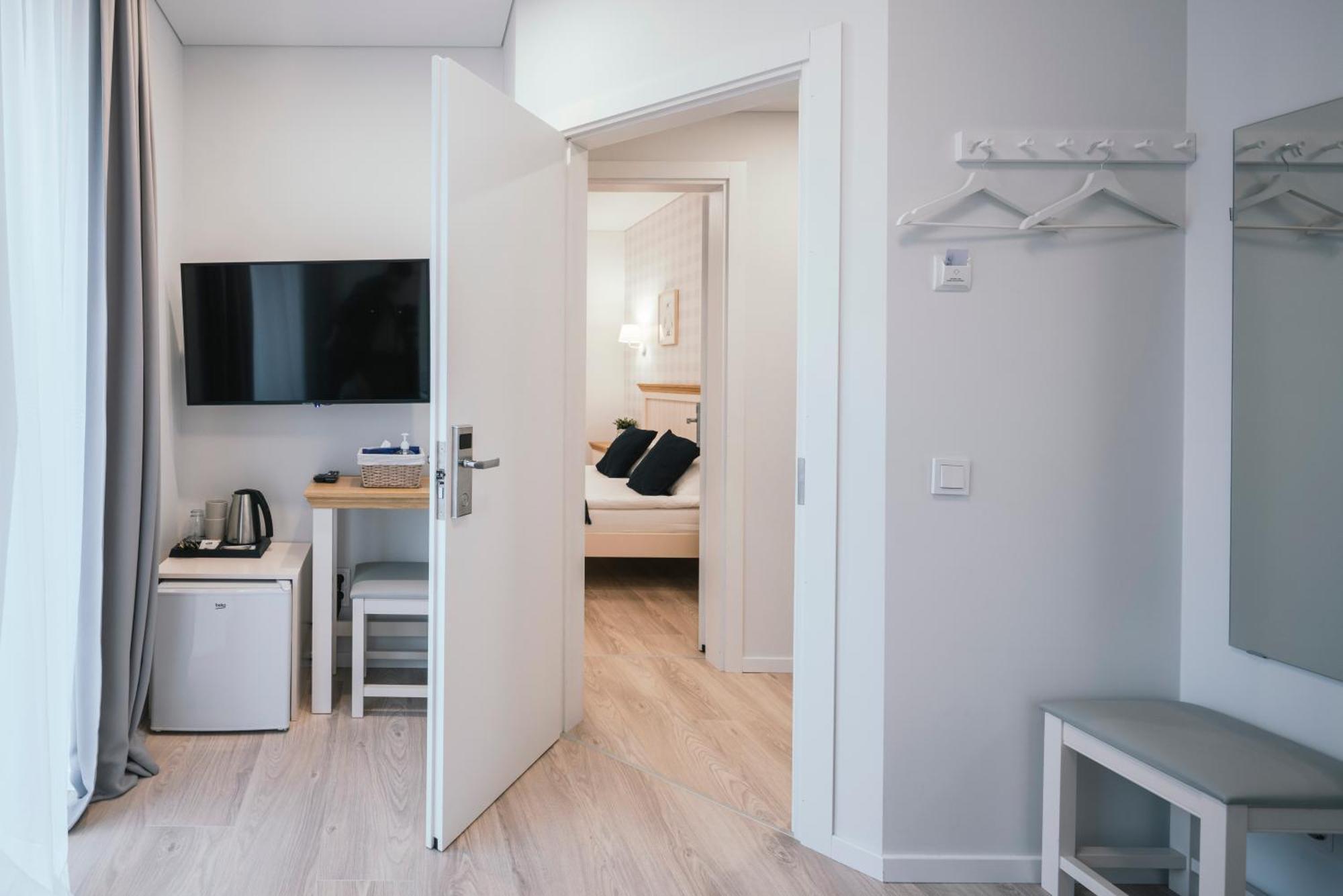J14A I Rooms & Apartments Automated Self Check-In VNO Exterior photo